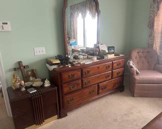 Estate Sales By Olga in Hamilton, NJ