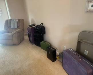 Estate Sales By Olga in Hamilton, NJ