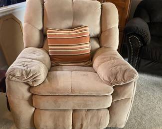 Estate sales by Olga in Hamilton NJ