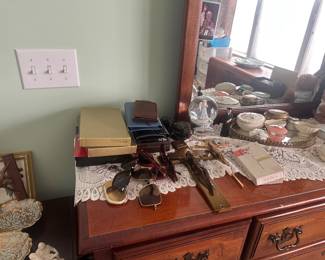 Estate Sales By Olga in Hamilton, NJ