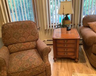 Recliner good condition