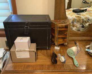 Jewelry case