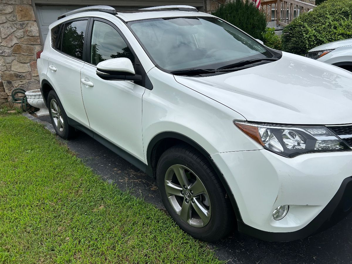 2014 Toyota RAV4 81K miles. 4 wheel drive, good condition $13,500