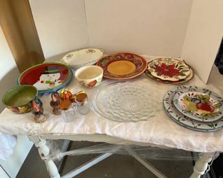 Holiday And Festive Serving Ware
