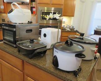 Small appliances - Slow cookers, food dehydrator