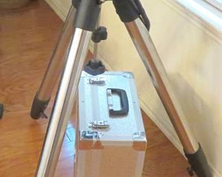Tripod mount for telescope
