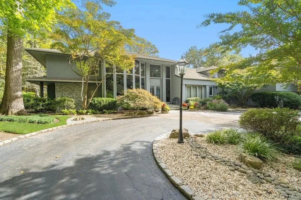 Oyster Bay Cove 
