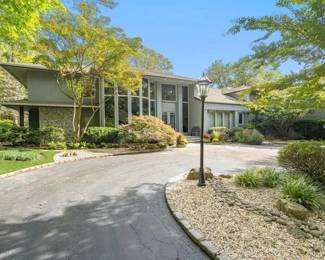 Oyster Bay Cove