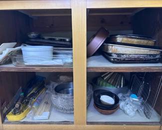 139 assortedbakewareandkitchenutensilco