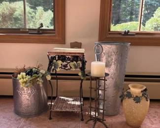 251 assorteddecorativehomeaccentpiecesg
