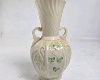 353 belleekirelandshamrockporcelainvase