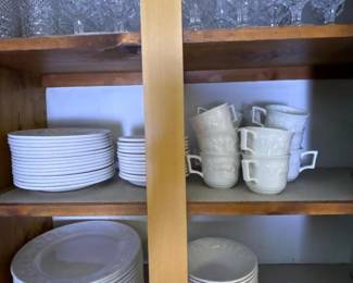 155 dinnerwareandglasswarecollection