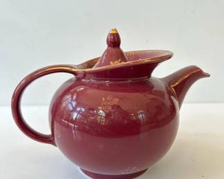 243 burgundyteapotwithgoldtrimandflora