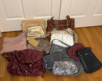 177 assortedhandbagsandpursesmixedbrand
