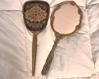 187 pairofvintagegoldtonedhandmirrors