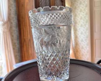 192 cutglassvasewithfloralmotif