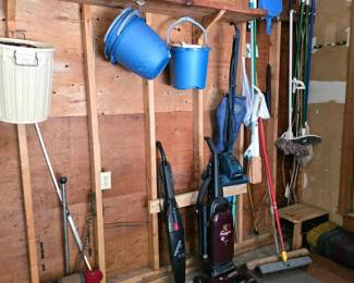 120 cleaninglotvacuumsmopsbroomsbuckets