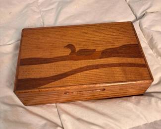 031 woodeninlayjewelryboxwithduckdesig