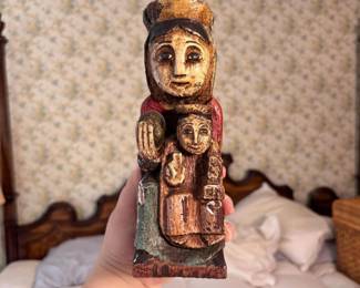 191 vintagecarvedwoodmadonnaandchildfi