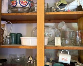 146 assortedkitchenwarecollection