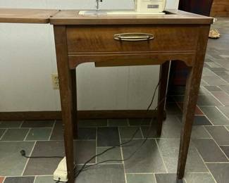 087 newhomesewingmachinewithcabinet