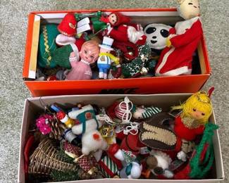 313 assortedvintagechristmasornamentslot