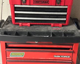 Tool chests