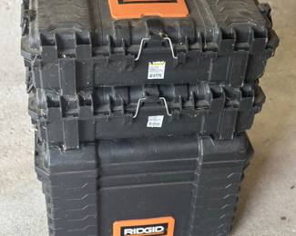 Rigid plastic portable tool chest