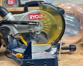 Ryobi saw