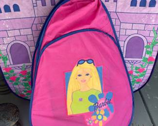 Small Barbie, pop-up tent