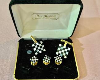 Mother of Pearl and Onyx Cufflinks and 3 Tuxedo matching studs.