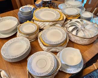 Rosenthal Selb-Plossberg Bavaria Germany "Florentine" Dinnerware