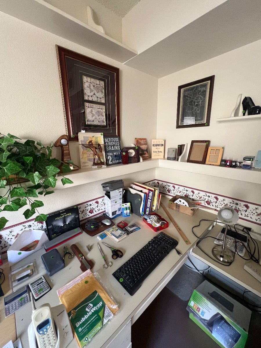 Office supplies and decor