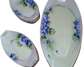 015 Antique Porcelain Violet CeleryServing Set with Gold Trim