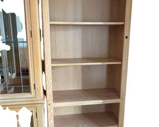 092 Thomasville Cabinet Natural wood