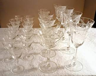 021 Vintage Etched Crystal Stemware Glassware Collection