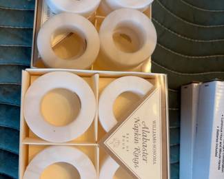 074 WilliamsSonoma Alabaster Napkin Rings Set of 4 x2 Sets