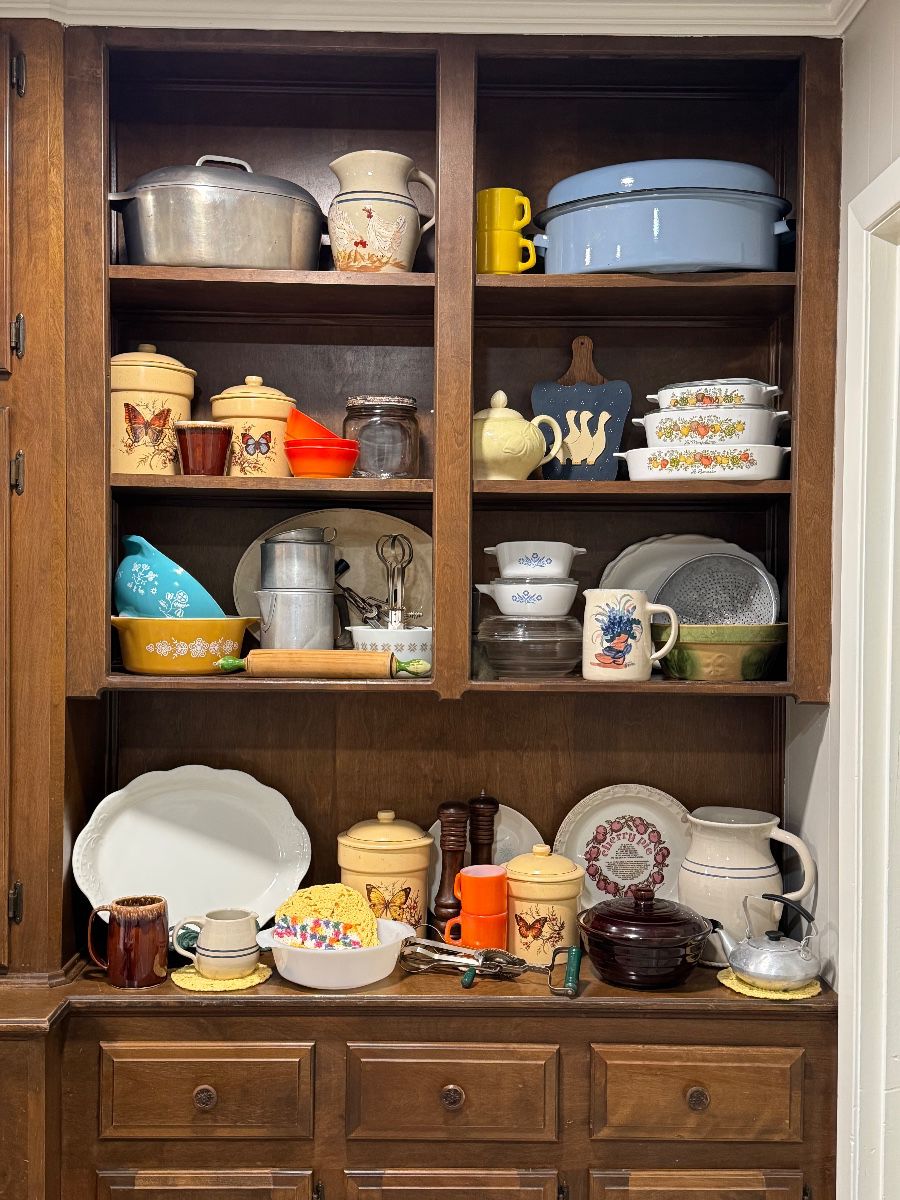 Pyrex, FireKing, WagnerWare and blue roasters, pottery, ironstone, Hull, MarCrest.