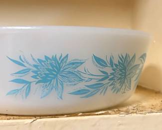 old corningwear oval bowl