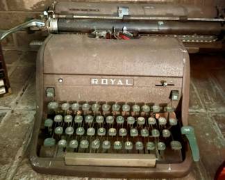 1940's Royal typewriter