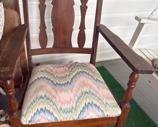 Vintage wooden rocker with arm rests, excellent condition