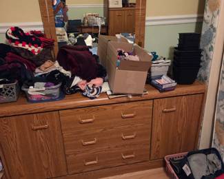 Dresser 