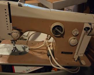 Singer Sewing Machine
