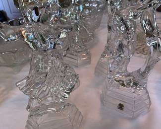 Figurines