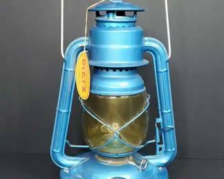 Deitz Little Wizard Kerosene Railroad Lantern