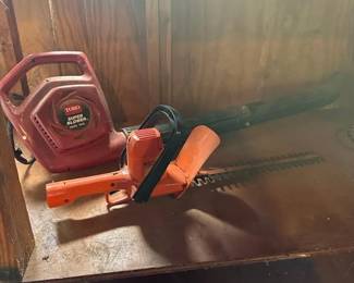 Leaf blower and hedge trimmer