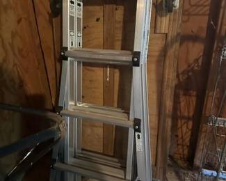 Very nice foldable extension ladder