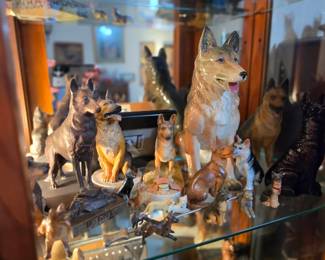 Dog figures