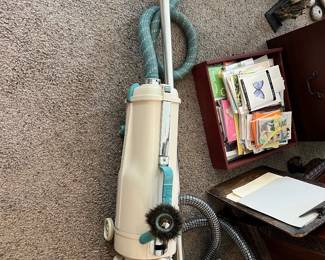 Vacuum cleaner 