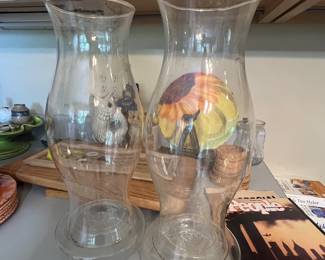 Hurricane globe with base